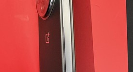 Mint
													OnePlus Open - Unlocked, Black, 512 GB, 16 GB, photo 2 of 13
