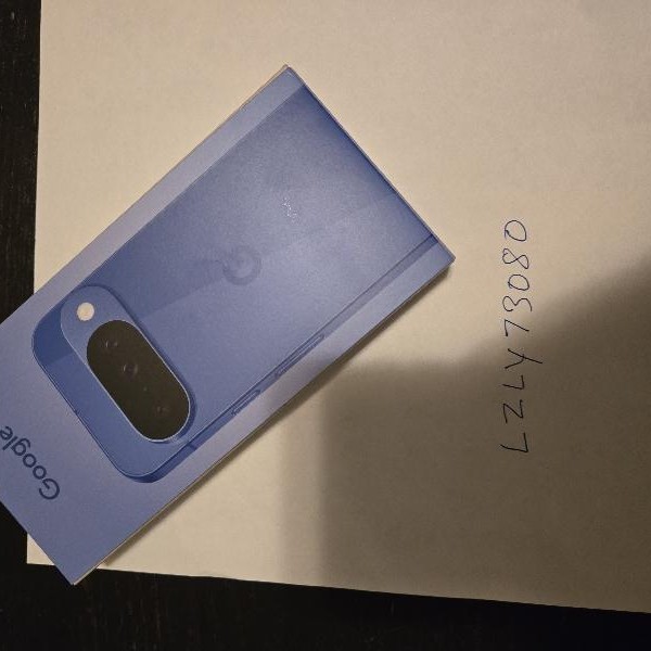 Google Pixel 10 - Unlocked, 128 GB, Indigo, GLBW0