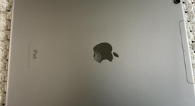Good
													Apple iPad Pro 10.5" - Unlocked, Silver, 64 GB, photo 5 of 13