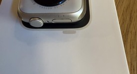 Good
													Apple Watch SE 2nd Gen 40mm - Starlight, A2722 - GPS, Aluminum, photo 5 of 6