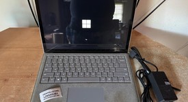 Fair
													Microsoft Surface Laptop - Silver, 128 GB, 8 GB, photo 1 of 3