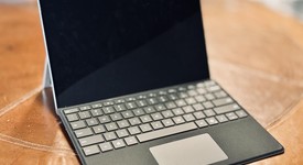 Mint
													Microsoft Surface Pro 9 - Wi-Fi, I7, Graphite, 256 GB, 16 GB, Wi-Fi, photo 1 of 13