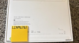 New
													MacBook Air 2025 (M4) - 13" - Apple M4, Midnight, 256 GB, 16 GB, photo 2 of 2