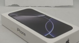 Mint
													Apple iPhone 16 Pro - Unlocked, Black, 256 GB, A3083, photo 2 of 11