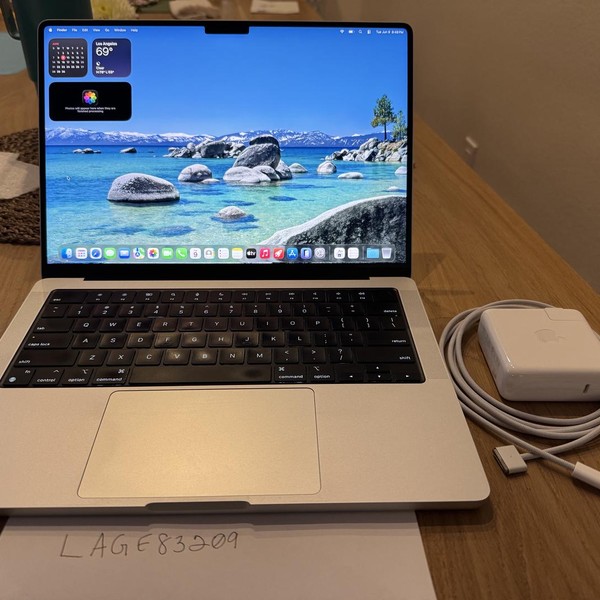 MacBook Pro 2021 - 14 inch - 512 GB, Silver, 16 GB, Apple M1 Pro 8-core