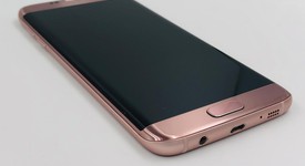 Good
													Samsung Galaxy S7 Edge - Verizon, Rose Gold, 32 GB, SM-G935V, photo 4 of 5