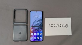 Mint
													Motorola Razr (2024) - Unlocked, Gray, 256 GB, 8 GB, photo 1 of 12