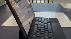 Mint
													Apple iPad Air 11" (M2) 2024 - Unlocked, Gray, 256 GB, A2903, photo 1 of 11