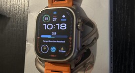 Good
													Apple Watch Ultra 2 49mm - Unlocked, Natural, A2986, photo 2 of 10