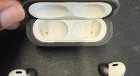 Used
													Apple AirPods Pro 2 - USB-C, photo 3 of 4