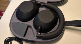 Used
													Sony WH-1000XM6 - Black, photo 1 of 5