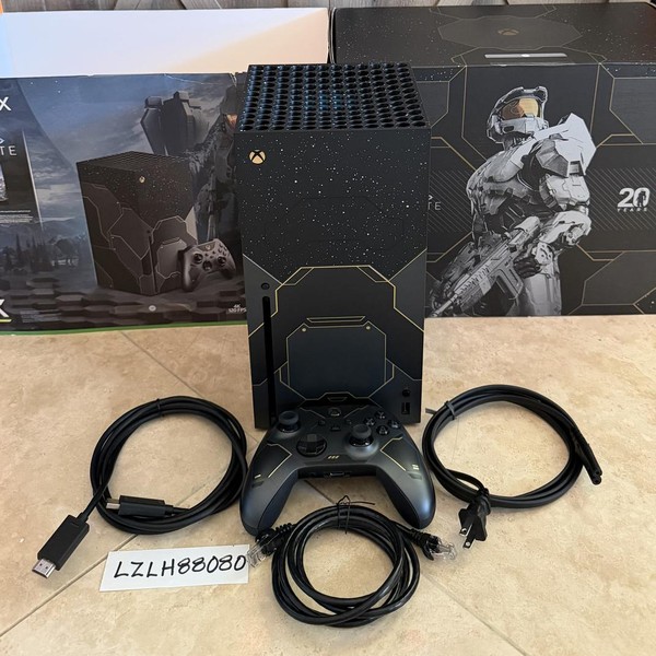 Xbox Series X (2020) - 1 TB, Black, Halo Infinite