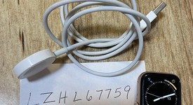 Fair
													Apple Watch Series 6 40mm - Gold, A2291 - GPS, Aluminum, photo 2 of 9