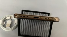 Good
													Apple iPhone Xs Max - Cricket, Gold, 256 GB, A1921, photo 3 of 7