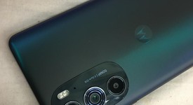 Mint
													Motorola Edge Plus (2022) - Verizon, Blue, 256 GB, 12 GB, 5G UW, photo 3 of 7