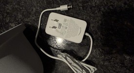 Mint
													Amazon Echo Show 8 3rd Gen - Glacier White, photo 3 of 5