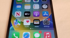 Fair
													Apple iPhone SE 2nd Gen 2020 - Unlocked, Black, 128 GB, A2275, photo 2 of 8