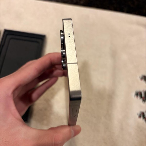 Samsung Galaxy S25 Ultra - Unlocked, 256 GB, Silverblue, 12 GB, SM-S938U1