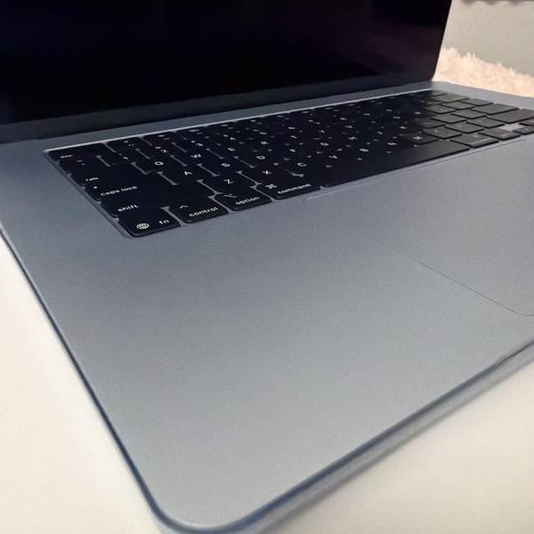 MacBook Air 2025 (M4) - 15 inch - 256 GB, Sky Blue, 16 GB, Apple M4