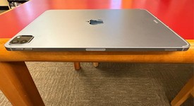 Good
													Apple iPad Pro 11" 4th Gen 2022 - Unlocked, Gray, 1 TB, photo 4 of 18