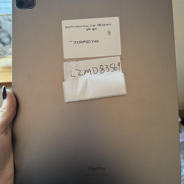 Apple iPad Pro 12.9 inch 6th Gen 2022 - Wi-Fi, 128 GB, Gray