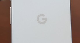 Mint
													Google Pixel 9a - Unlocked, Porcelain, 128 GB, 8 GB, photo 4 of 19