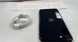 Mint
													Apple iPhone SE 3rd Gen 2022 - Unlocked, Midnight, 64 GB, A2595, photo 6 of 6