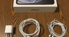 Mint
													Apple iPhone Xr - Unlocked, Black, 64 GB, A1984, photo 1 of 12