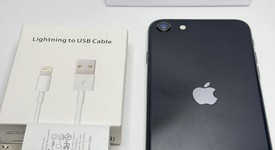 Good
													Apple iPhone SE 3rd Gen 2022 - Unlocked, Midnight, 128 GB, A2595, photo 4 of 4