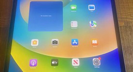 Mint
													Apple iPad Pro 12.9" 5th Gen 2021 - Unlocked, Gray, 2 TB, photo 2 of 9