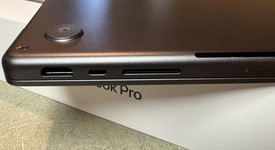 Good
													MacBook Pro Late 2023 (M3) - 14" - Apple M3 Pro 11-core, Black, 512 GB, 18 GB, 14-core GPU, photo 6 of 6