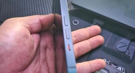 Good
													Apple iPhone 13 - Unlocked Non-US, Midnight, 128 GB, A2633, photo 2 of 7