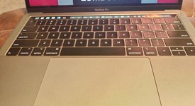 Good
													MacBook Pro 2018 (With Touch Bar) - 13" - I5, Gray, 256 GB, 8 GB, photo 5 of 17