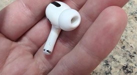 Used
													Apple AirPods Pro - Wireless Case, photo 5 of 14