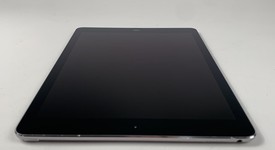 Good
													Apple iPad Pro 9.7" - Verizon, Gray, 128 GB, A1674, photo 4 of 7