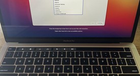 Mint
													MacBook Pro 2020 - 13" - I5, Silver, 512 GB, 16 GB, photo 1 of 9