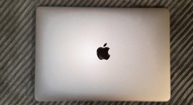 Good
													MacBook Pro 2017 (With Touch Bar) - 13" - I7, Gray, 512 GB, 8 GB, photo 3 of 12