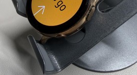 Fair
													Samsung Galaxy Watch Active2 40mm - Unlocked, Gold, Stainless Steel, photo 2 of 7