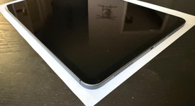 Good
													Apple iPad Pro 11" 2nd Gen 2020 - Unlocked, Gray, 128 GB, A2068, photo 5 of 13