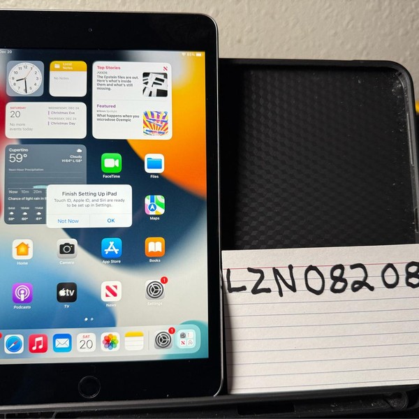 Apple iPad Mini 4 - Wi-Fi, 128 GB, Silver