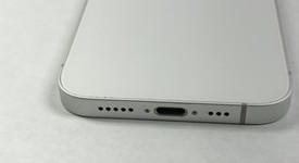 Good
													Apple iPhone 16e - Unlocked, White, 128 GB, A3212, photo 5 of 12