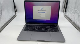 Good
													MacBook Pro 2020 - 13" - I5, Gray, 1 TB, 16 GB, photo 1 of 7