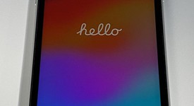 Mint
													Apple iPhone Xr - Unlocked, White, 128 GB, A1984, photo 1 of 5