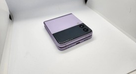 Fair
													Samsung Galaxy Z Flip3 5G - Unlocked, Lavender, 128 GB, 8 GB, SM-F711U1, photo 2 of 6