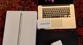 Good
													MacBook Pro 2015 (Retina) - 15" - Silver, 512 GB, 16 GB, photo 1 of 9