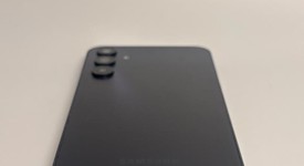 Fair
													Samsung Galaxy S25 - Unlocked, Navy Blue, 128 GB, 12 GB, SM-S931U1, photo 3 of 8