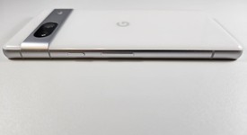 Mint
													Google Pixel 7a - Unlocked, Snow, 128 GB, 8 GB, GWKK3, photo 3 of 7