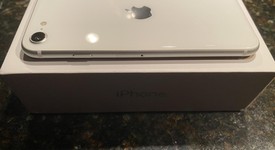 Mint
													Apple iPhone SE 2nd Gen 2020 - Other, White, 128 GB, photo 5 of 11