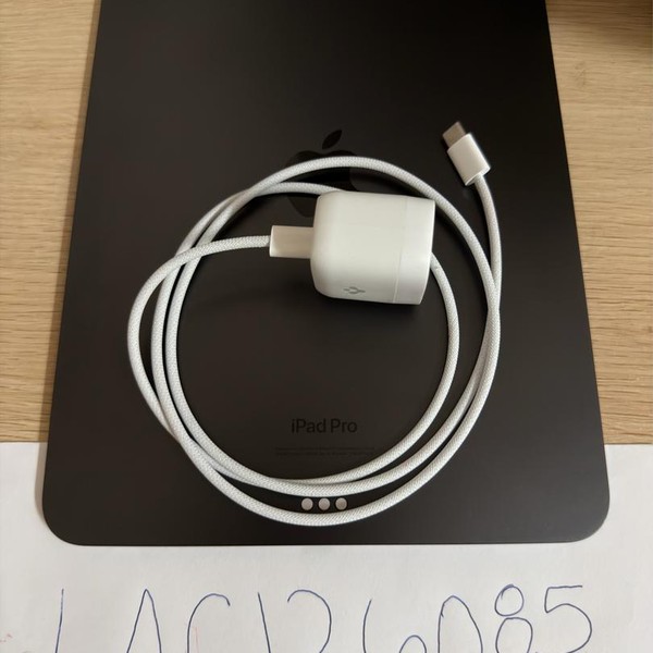 Apple iPad Pro 11 inch (M4) 2024 - Wi-Fi, 256 GB, Black, 8 GB, A2836, Standard Glass