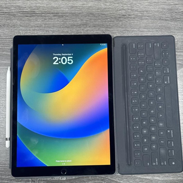 Apple iPad Pro 12.9 inch 2nd Gen 2017 - Wi-Fi, 512 GB, Silver